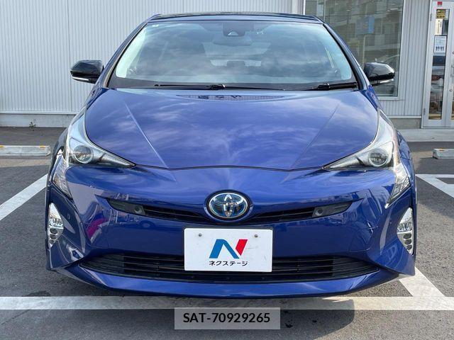 Toyota PRIUS 2017-11 8159027-13