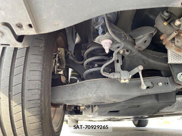 Toyota PRIUS 2017-11 8159027-19
