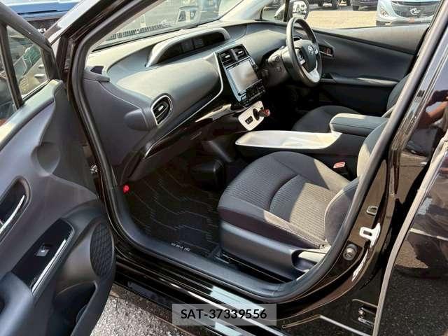 Toyota PRIUS 2016-09 8159029-12