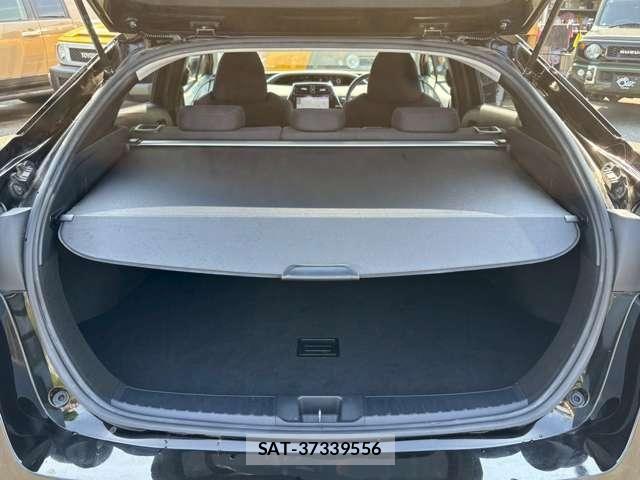 Toyota PRIUS 2016-09 8159029-15