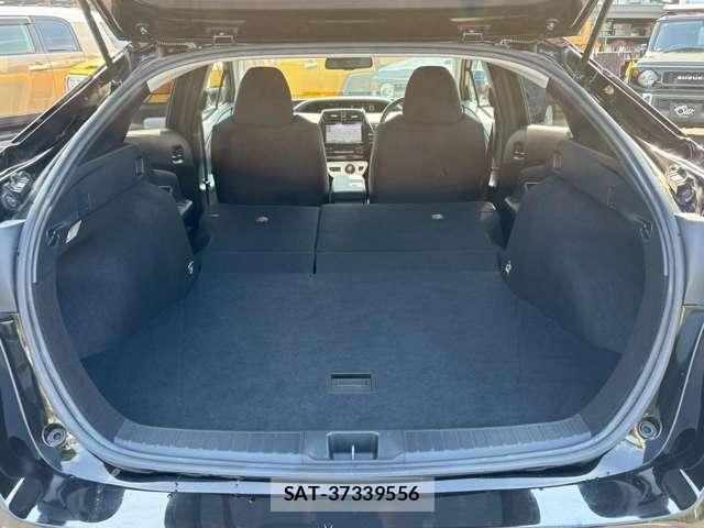 Toyota PRIUS 2016-09 8159029-17