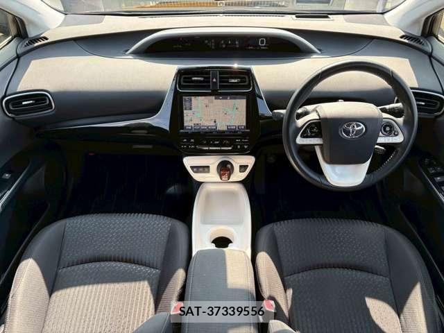 Toyota PRIUS 2016-09 8159029-18