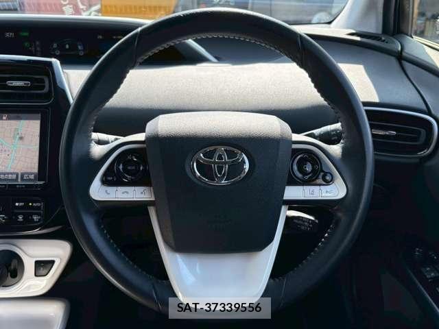 Toyota PRIUS 2016-09 8159029-19