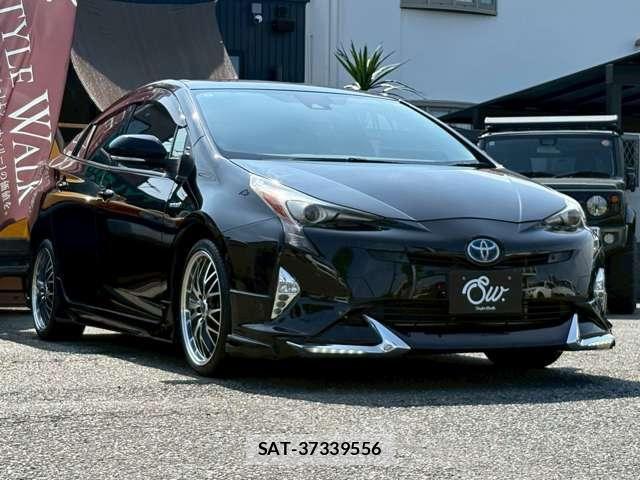 Toyota PRIUS 2016-09 8159029-2