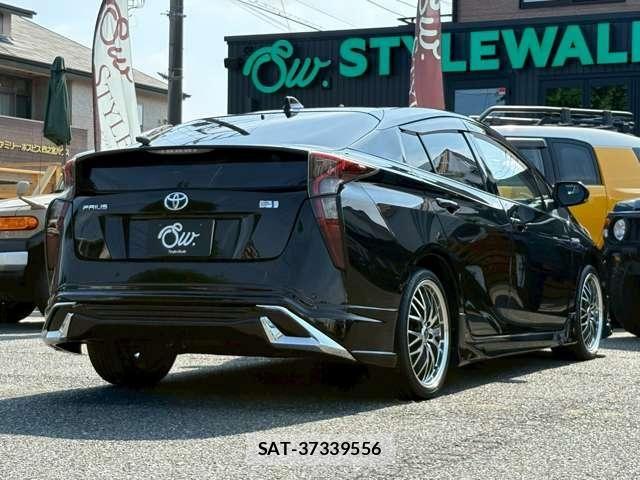 Toyota PRIUS 2016-09 8159029-4