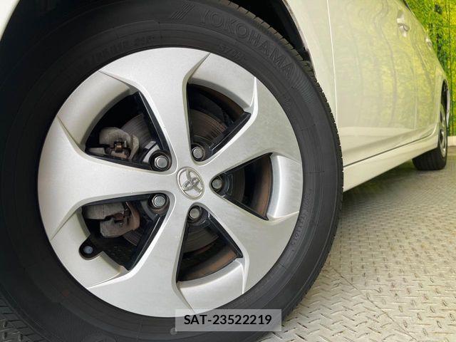 Toyota PRIUS 2015-06 8159032-12
