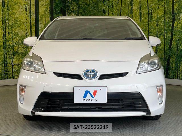 Toyota PRIUS 2015-06 8159032-13