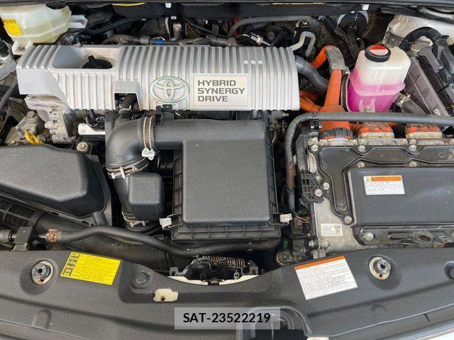 Toyota PRIUS 2015-06 8159032-17