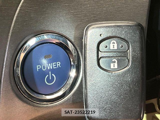 Toyota PRIUS 2015-06 8159032-5