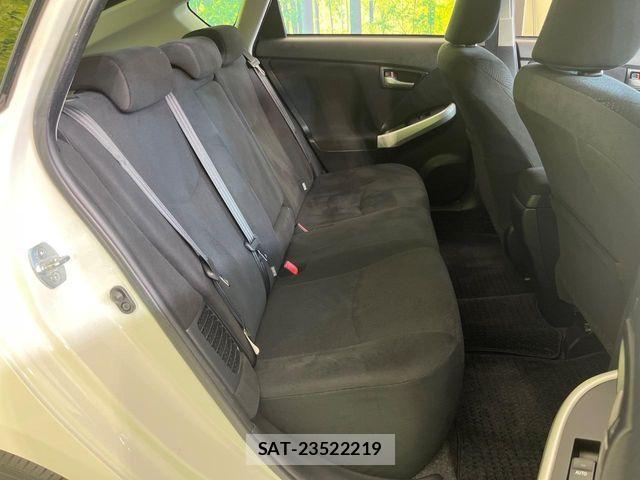 Toyota PRIUS 2015-06 8159032-8