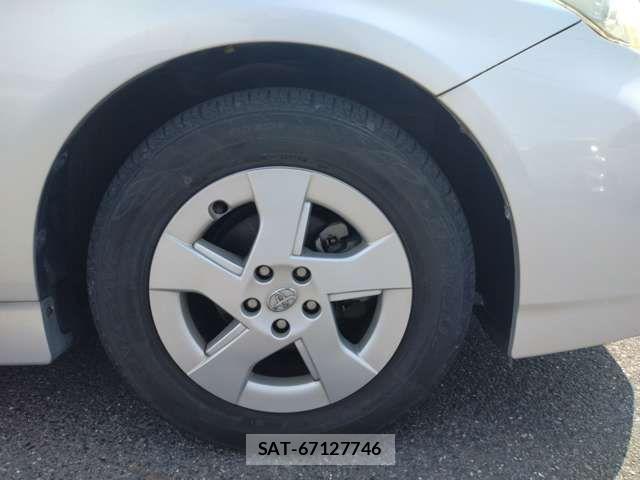 Toyota PRIUS 2010-04 8159043-12