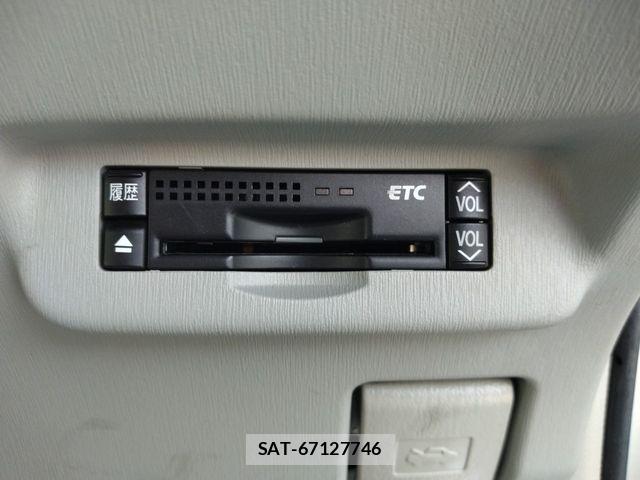 Toyota PRIUS 2010-04 8159043-22