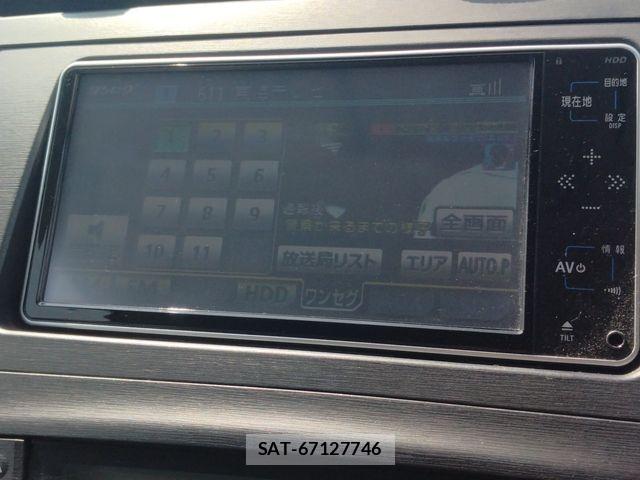 Toyota PRIUS 2010-04 8159043-25