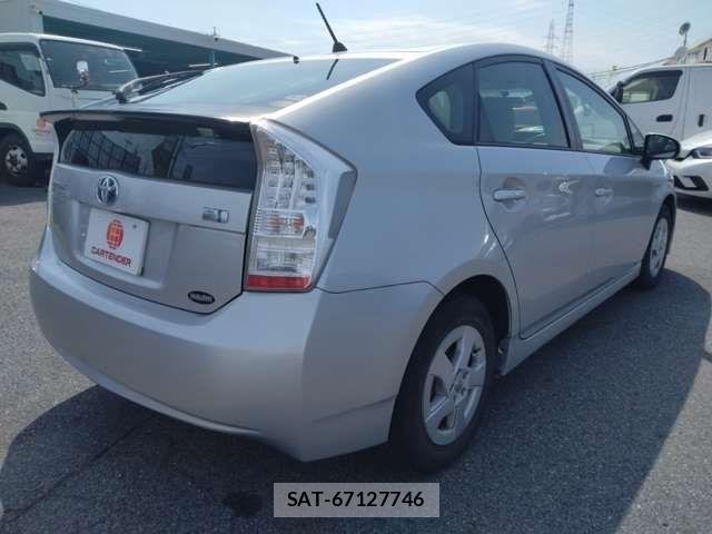 Toyota PRIUS 2010-04 8159043-4
