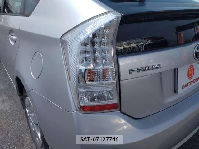 Toyota PRIUS 2010-04 8159043-7
