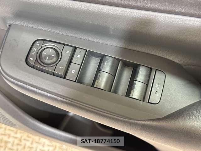 Toyota PRIUS 2023-02 8159019-16