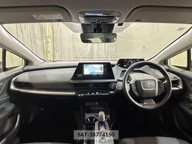 Toyota PRIUS 2023-02 8159019-17