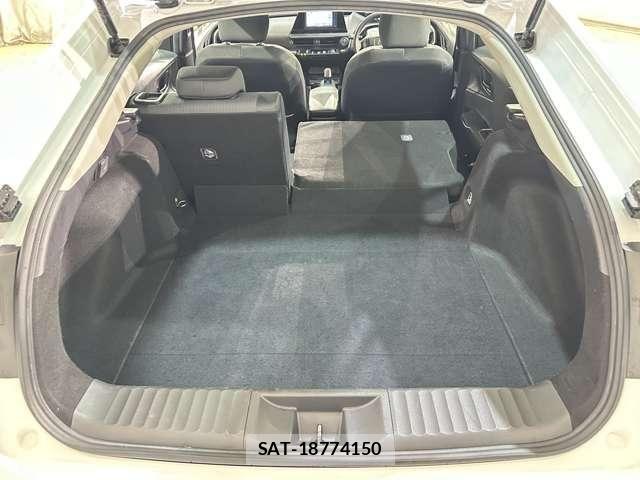 Toyota PRIUS 2023-02 8159019-28