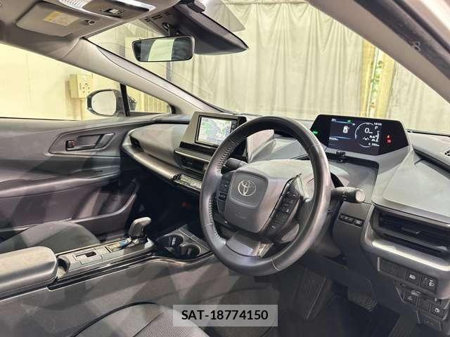 Toyota PRIUS 2023-02 8159019-8