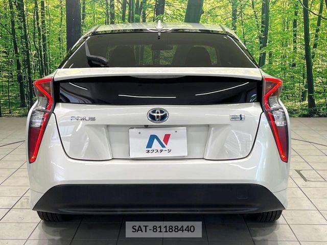Toyota PRIUS 2017-03 8159026-14