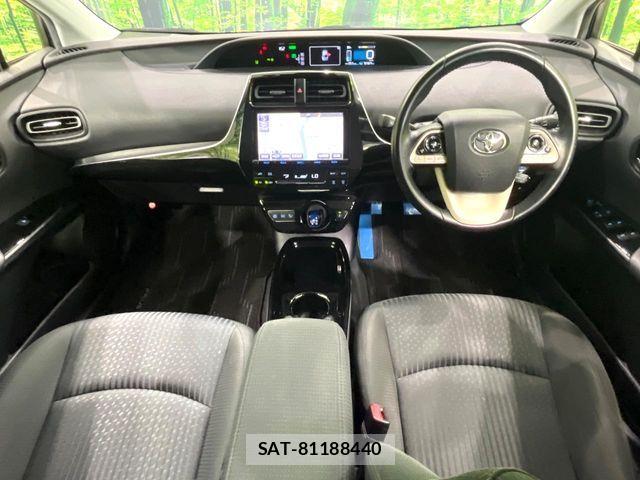 Toyota PRIUS 2017-03 8159026-1