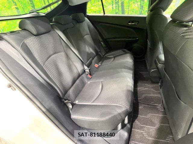 Toyota PRIUS 2017-03 8159026-8