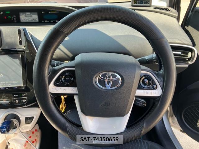 Toyota PRIUS 2016-07 8159036-11