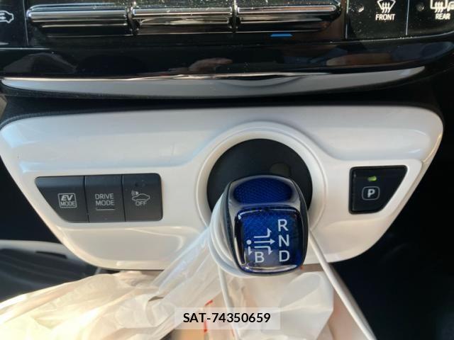 Toyota PRIUS 2016-07 8159036-23