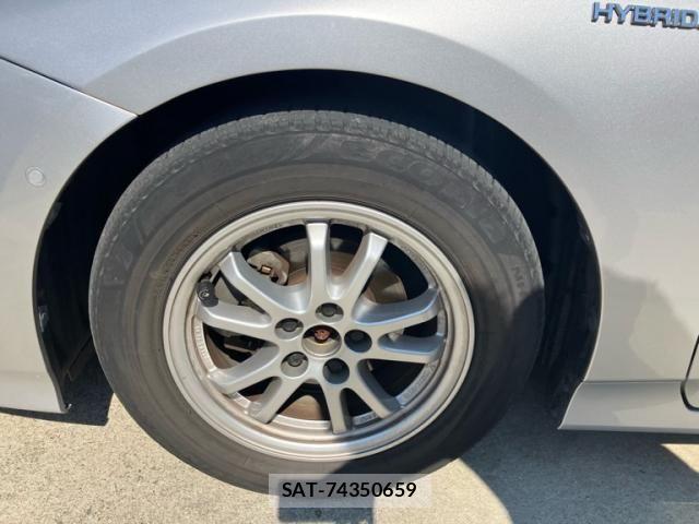 Toyota PRIUS 2016-07 8159036-7
