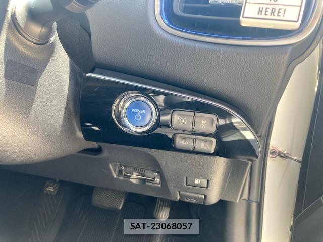 Toyota PRIUS 2018-07 8159030-13