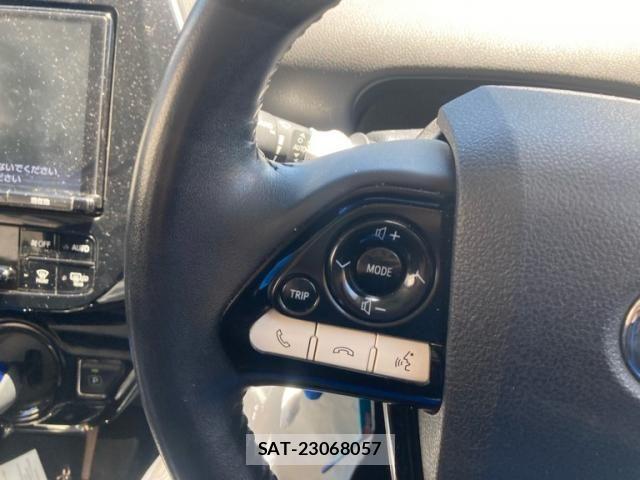 Toyota PRIUS 2018-07 8159030-18