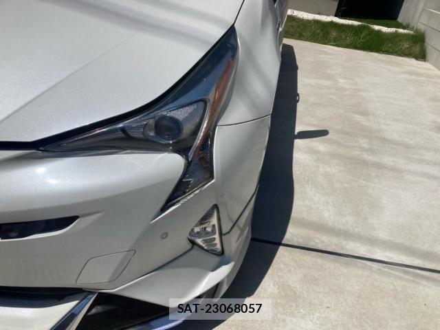 Toyota PRIUS 2018-07 8159030-2