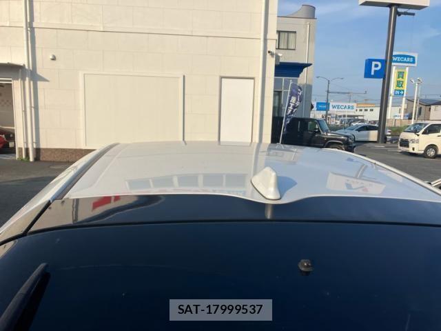 Toyota PRIUS 2020-07 8159021-11