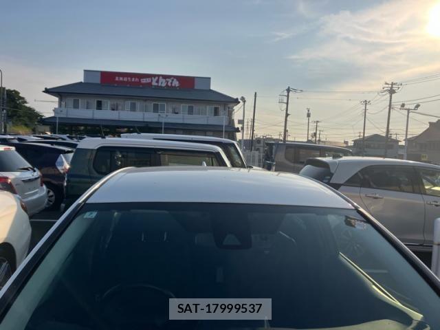 Toyota PRIUS 2020-07 8159021-13