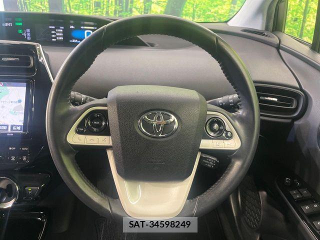 Toyota PRIUS 2018-07 8159028-10