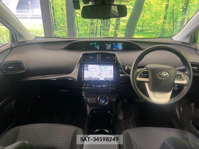 Toyota PRIUS 2018-07 8159028-1