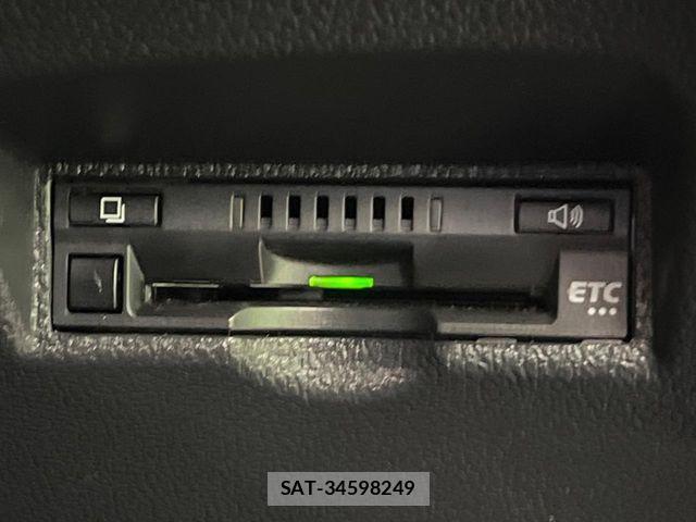 Toyota PRIUS 2018-07 8159028-5