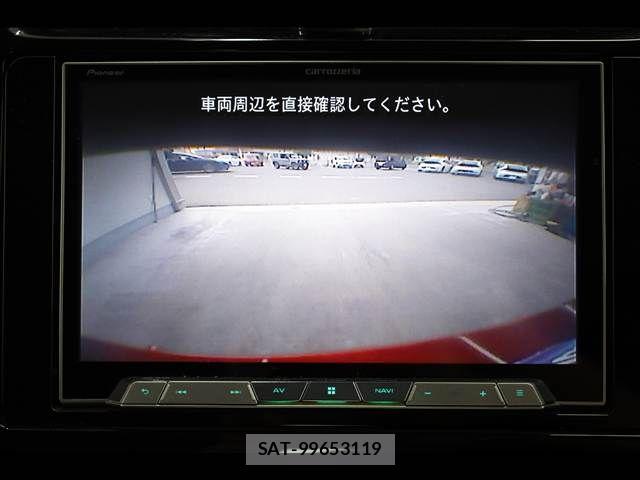 Toyota PRIUS 2017-06 8159031-9