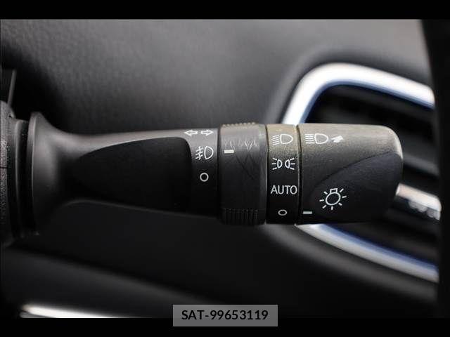 Toyota PRIUS 2017-06 8159031-16