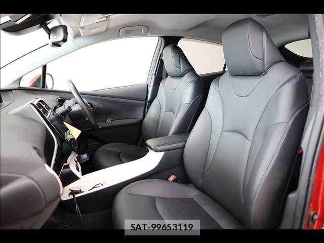 Toyota PRIUS 2017-06 8159031-17