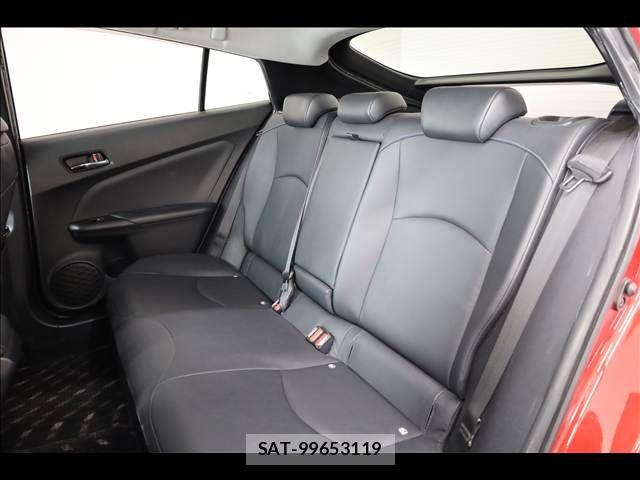 Toyota PRIUS 2017-06 8159031-18