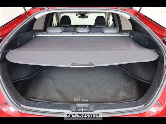 Toyota PRIUS 2017-06 8159031-19