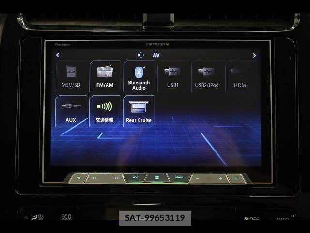 Toyota PRIUS 2017-06 8159031-8