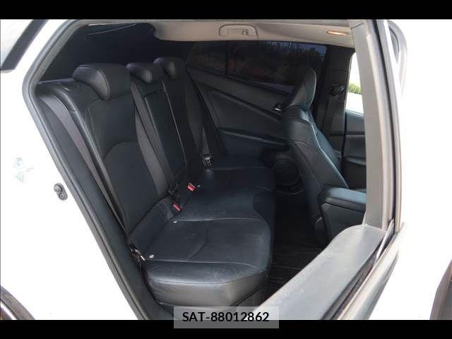 Toyota PRIUS 2017-06 8159023-14