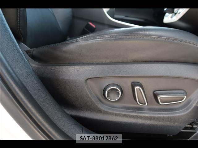 Toyota PRIUS 2017-06 8159023-18