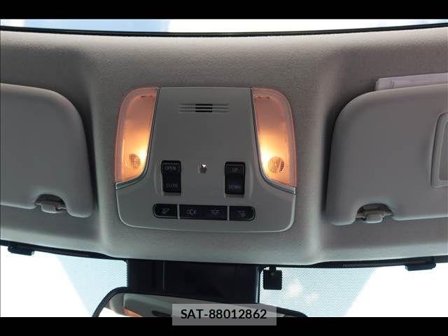 Toyota PRIUS 2017-06 8159023-21