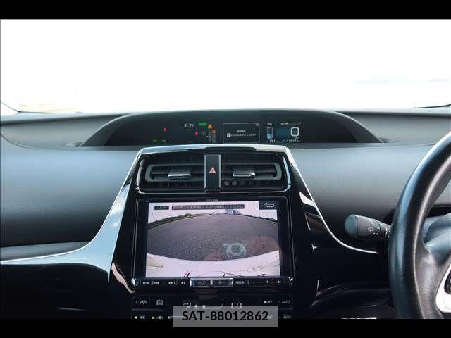 Toyota PRIUS 2017-06 8159023-24