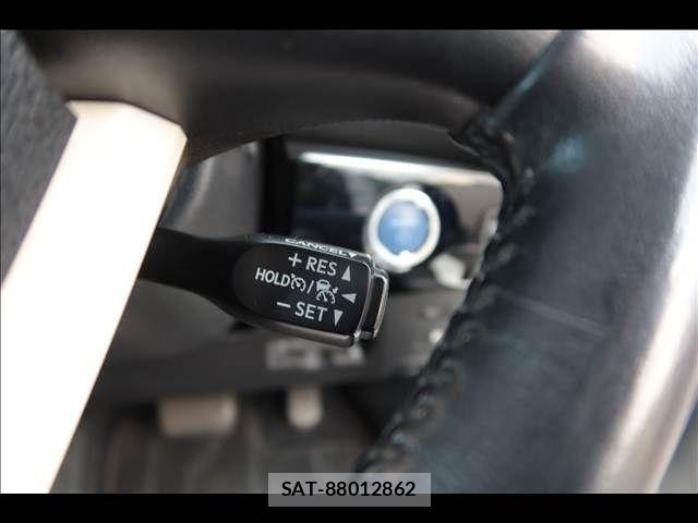 Toyota PRIUS 2017-06 8159023-28