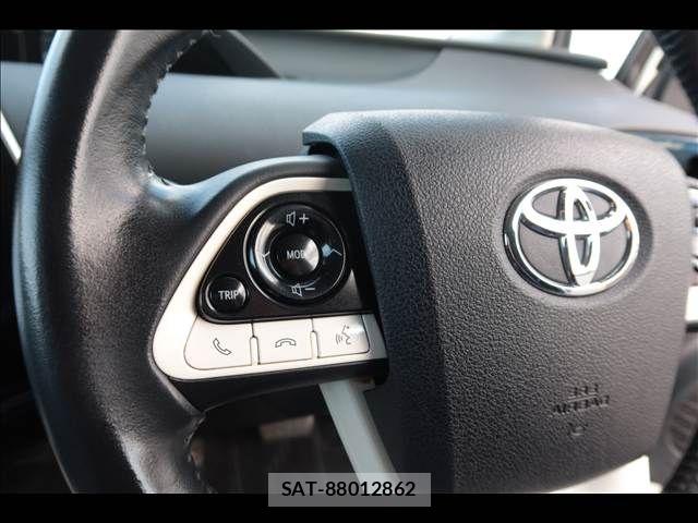 Toyota PRIUS 2017-06 8159023-29