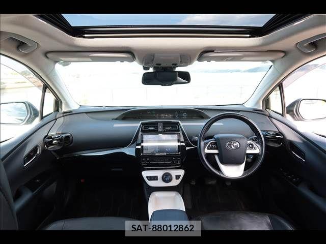 Toyota PRIUS 2017-06 8159023-8